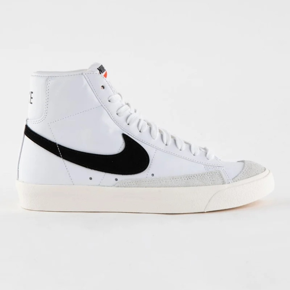 NIKE Blazer Mid '77 Womens Shoes